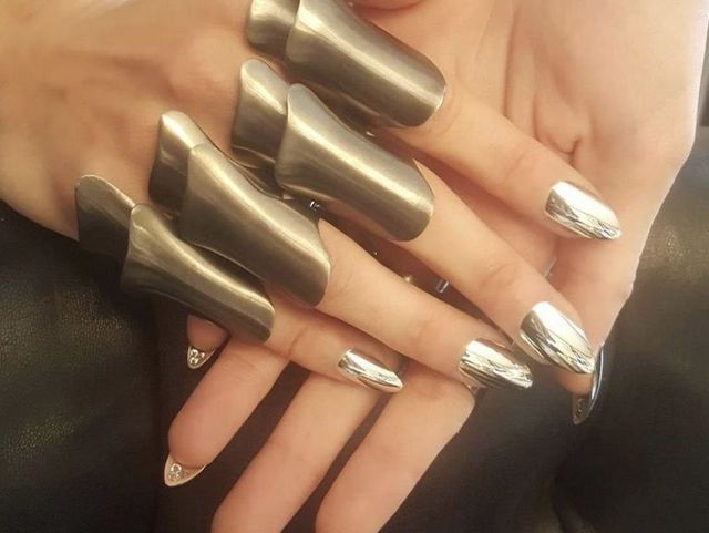 Gigi Hadid Met ball manicure | ELLE UK