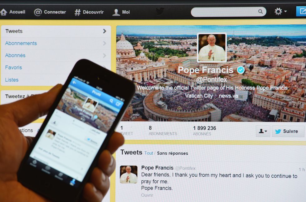 Pope posts on Twitter | ELLE UK