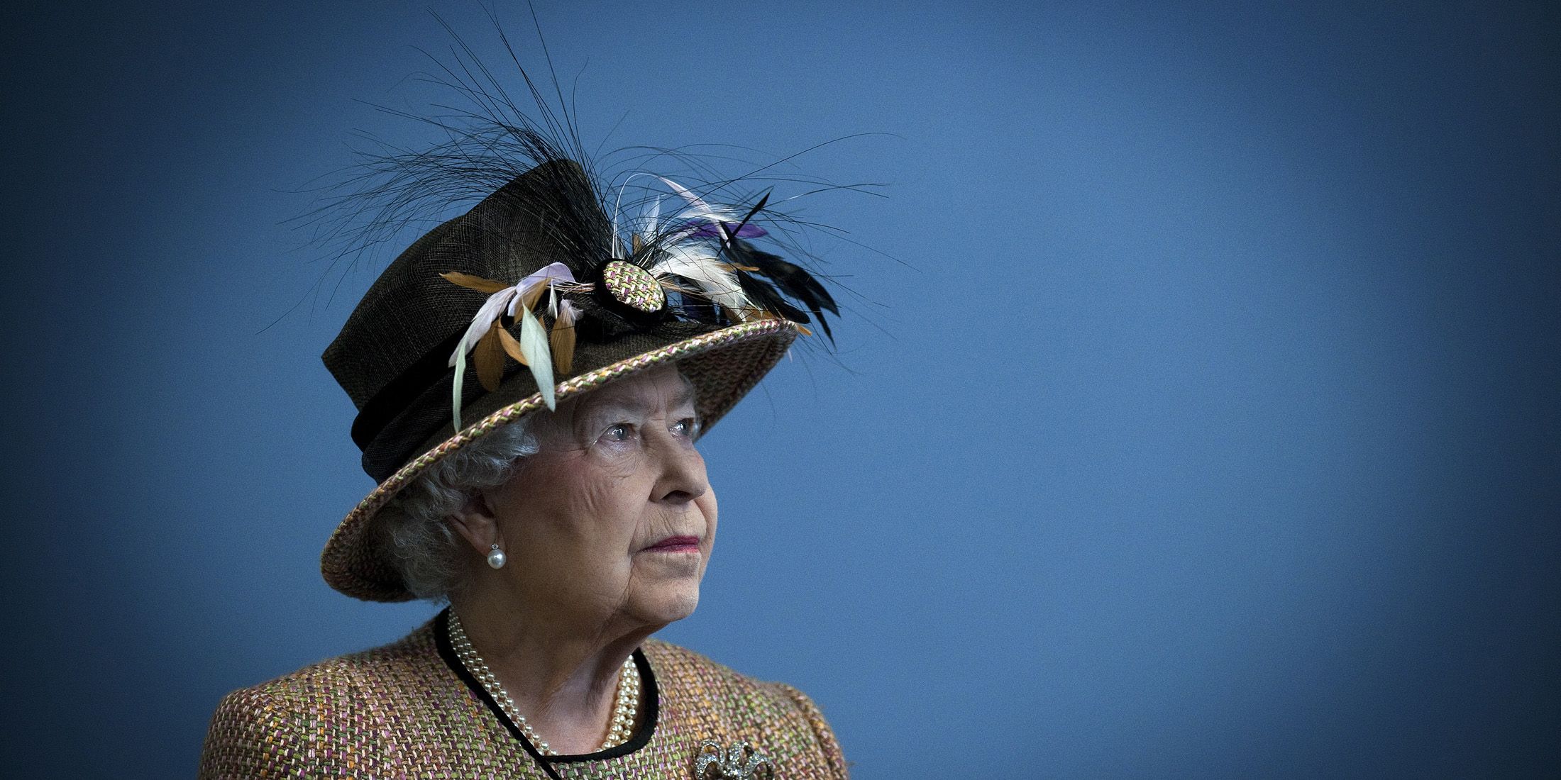 Royal Fans React To Queen's New Hairstyle, After Close Advisor Angela Kelly Shared Details Behind Her Look Royal Fans React To Queen's New Hairstyle, After Close Advisor Angela Kelly Shared Details Behind Her Look