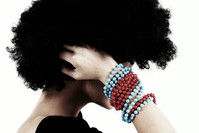 Hairstyle, Jewellery, Black hair, Style, Wrist, Body jewelry, Earrings, Fashion accessory, Fashion, Neck, 
