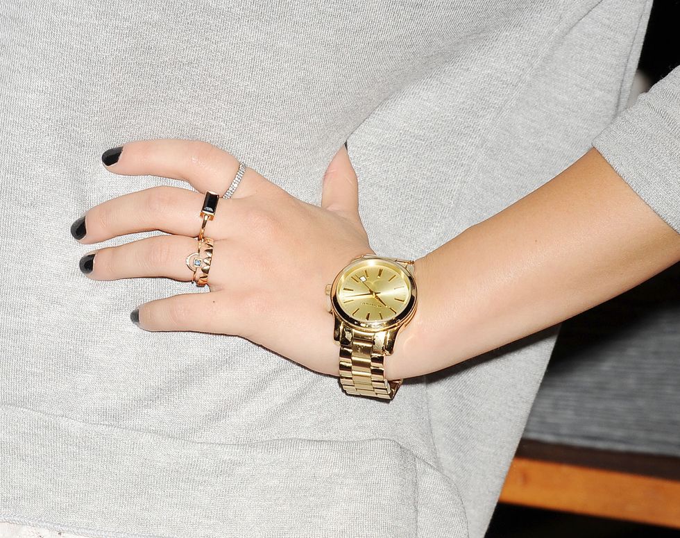 Finger, Wrist, Watch, Fashion accessory, Jewellery, Nail, Metal, Fashion, Analog watch, Ring, 