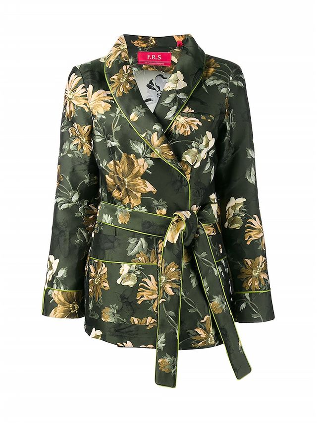 Product, Collar, Sleeve, Dress shirt, Textile, Outerwear, Coat, Pattern, Blazer, Fashion, 