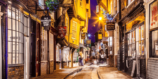 The Shambles In York, the perfect Christmas shopping destination