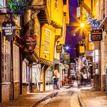The Shambles In York, the perfect Christmas shopping destination