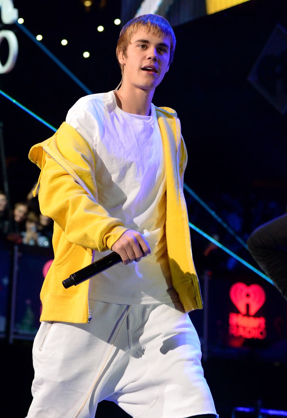 Justin Bieber at concert | ELLE UK
