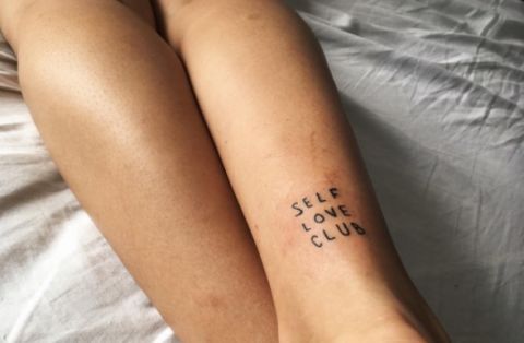 Skin, Human leg, Joint, Tattoo, Wrist, Tan, Calf, Close-up, Ink, Temporary tattoo, 