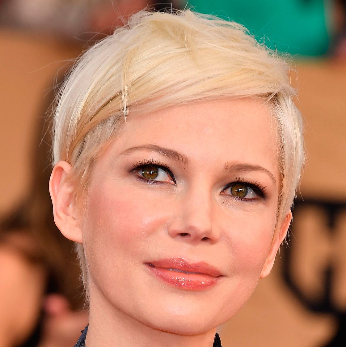 michelle williams pixie cut