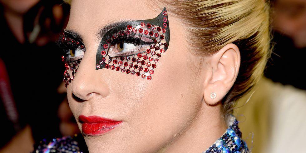 Lady Gaga cat eye super bowl | ELLE UK