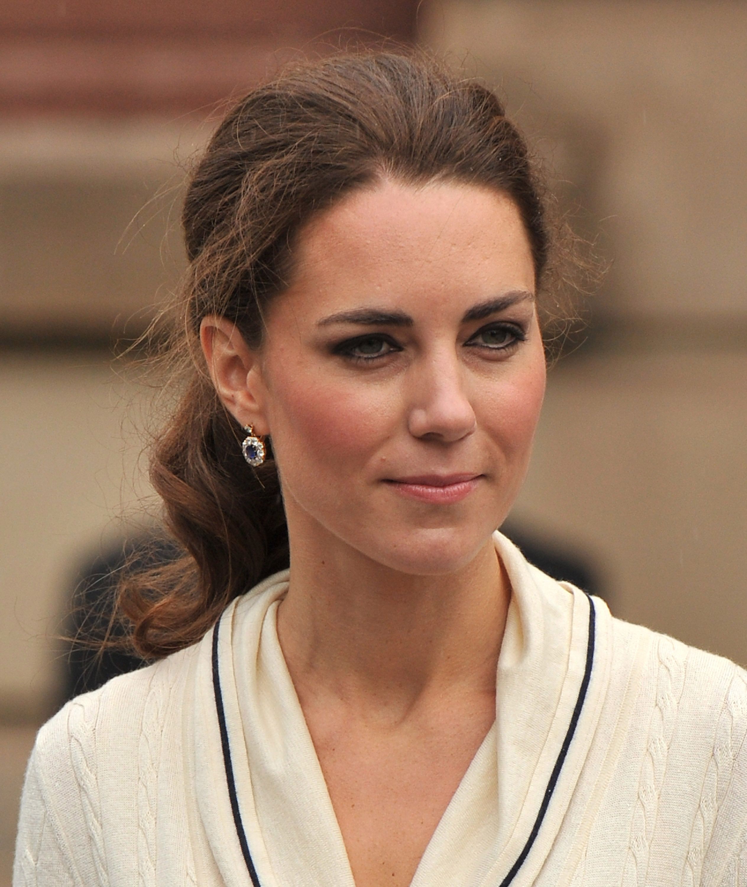 Kate Middletons most glamorous updos  Foto 1