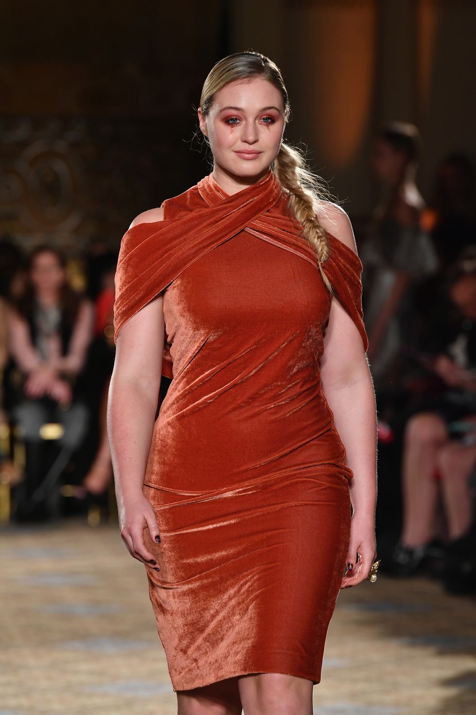 Iskra Lawrence at Christian Siriano | ELLE UK