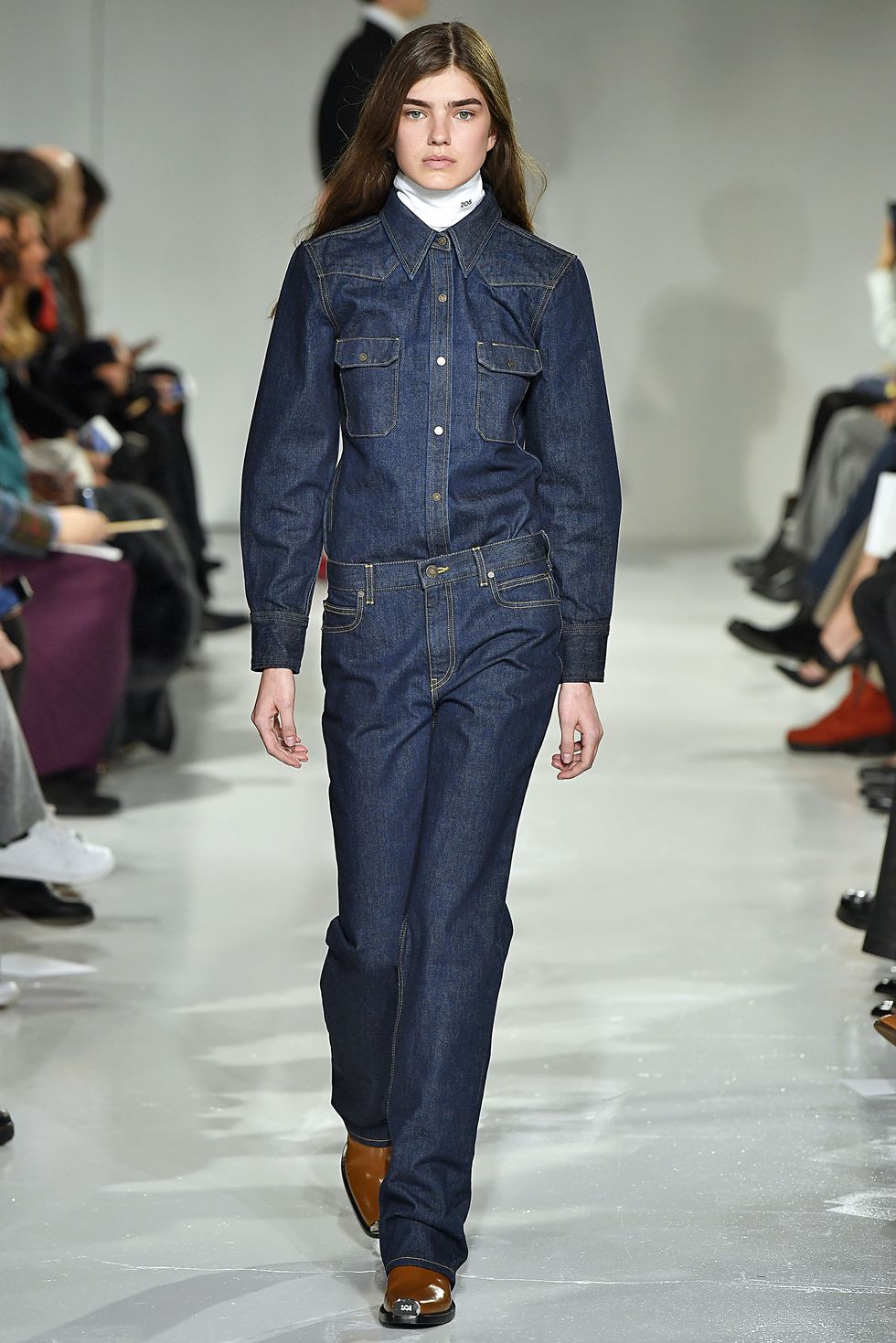 Clothing, Fashion show, Shoulder, Denim, Textile, Joint, Outerwear, Runway, Fashion model, Style, 