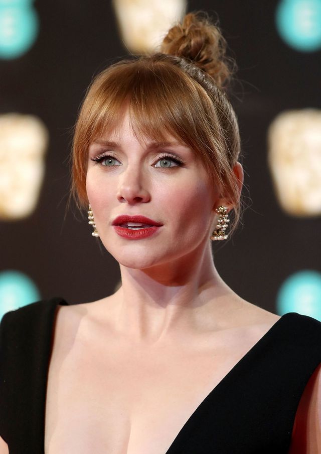 Bryce Dallas Howard working a full fringe at the 2017 BAFTAs.