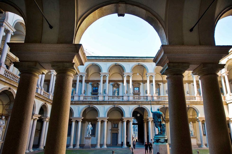 Architecture, Arch, Column, Arcade, Landmark, Ancient rome, Ancient history, Ancient roman architecture, Classical architecture, Palace, 