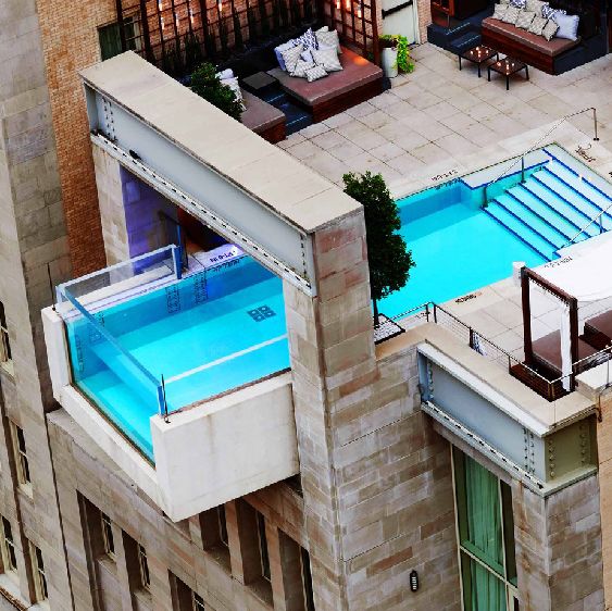 hotels with swimming pools