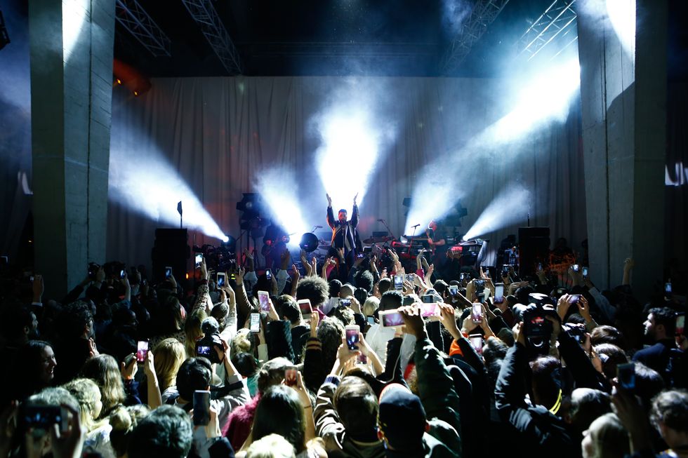 People, Crowd, Event, Entertainment, Performing arts, Stage, Stage equipment, Audience, Music venue, Performance, 