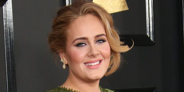 Adele at 2017 Grammys | ELLE UK