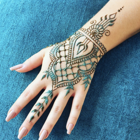 14 Glitter Henna Designs Giving Us Serious Sparkle Envy