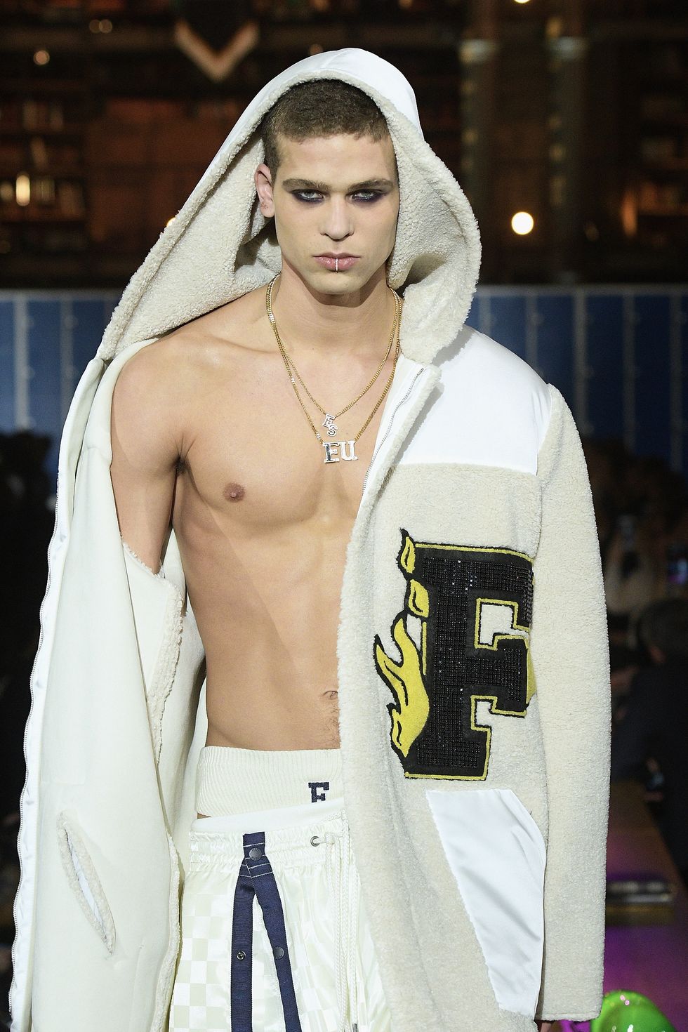Fashion, Barechested, Model, Muscle, Outerwear, Fur, Fashion show, Chest, Fashion design, Fashion model, 