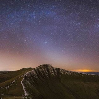 Sky, Nature, Atmosphere, Night, Star, Astronomical object, Space, Landscape, Aurora, Hill, 