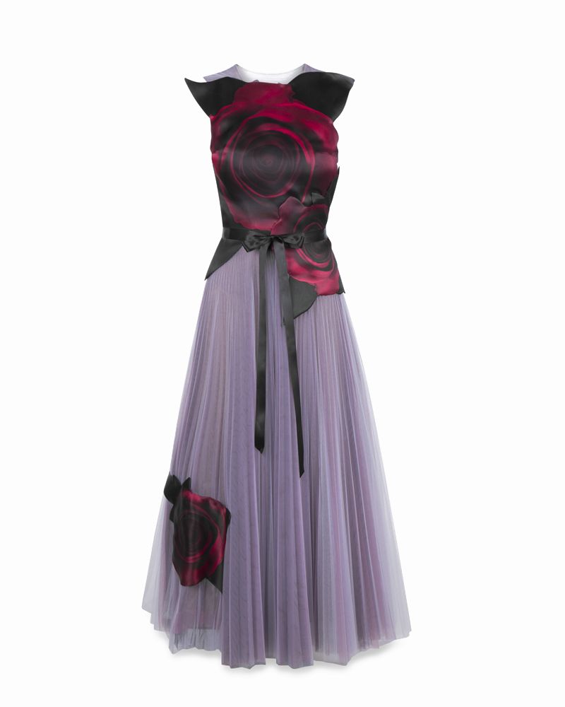 Textile, Magenta, Pink, Purple, Costume accessory, Violet, Carmine, Maroon, Costume, Costume design, 