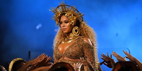 Beyonce at Grammys 2017 | ELLE UK