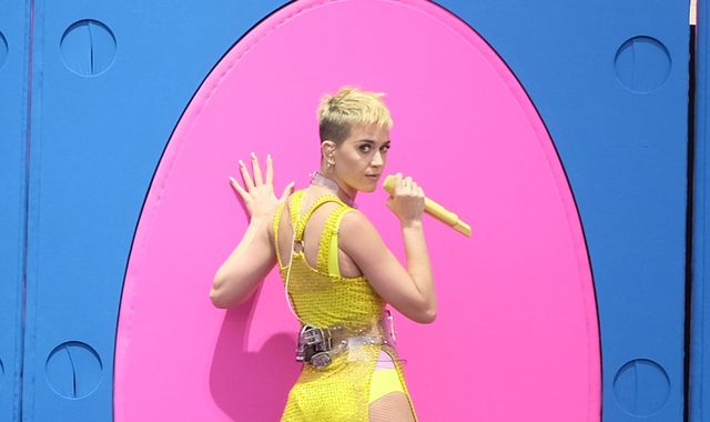 Katy Perry Dancing 2017