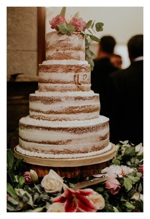 Wedding cake, Cake decorating, Pasteles, Cake, Buttercream, Wedding ceremony supply, Sugar cake, Icing, Sugar paste, Food, 