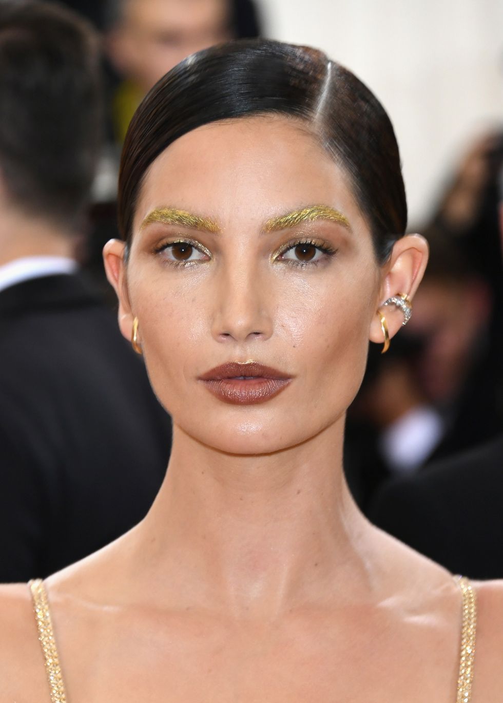 Lily Aldridge's Beauty Routine - Ballet, Braids, And Gold Brows