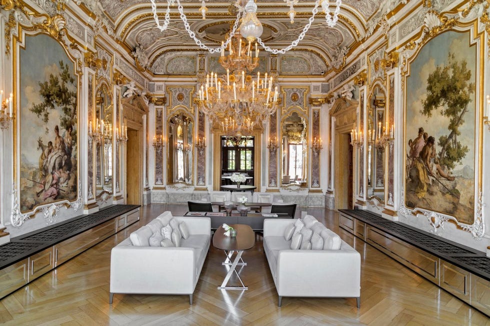 Interior design, Property, Room, Building, Ceiling, Palace, Architecture, Furniture, Estate, Lobby, 