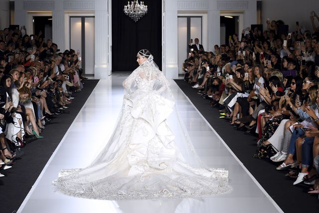 Bollywood Actress Sonam Kapoor Just Closed The Ralph & Russo Show And ...