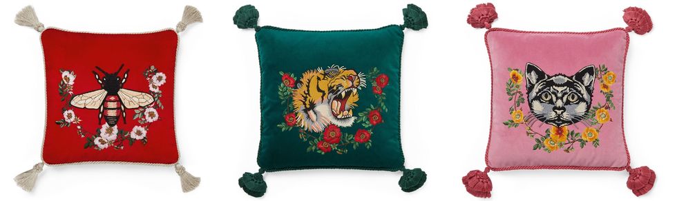 Textile, Costume accessory, Carmine, Cushion, Tooth, Throw pillow, Coquelicot, Pillow, Home accessories, Tongue, 