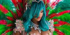 Rihanna Instagram crop over