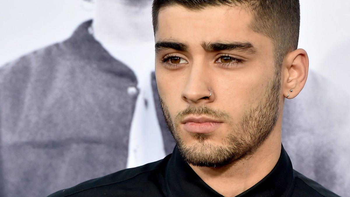 Zayn Malik's New Music Video Is Out And It Stars Girls' Jemima Kirke Zayn Malik's New Music Video Is Out And It Stars Girls' Jemima Kirke