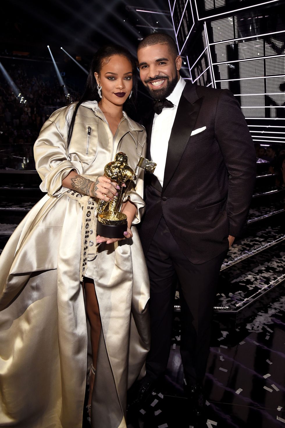 Drake and Rihanna at 2016 VMAs