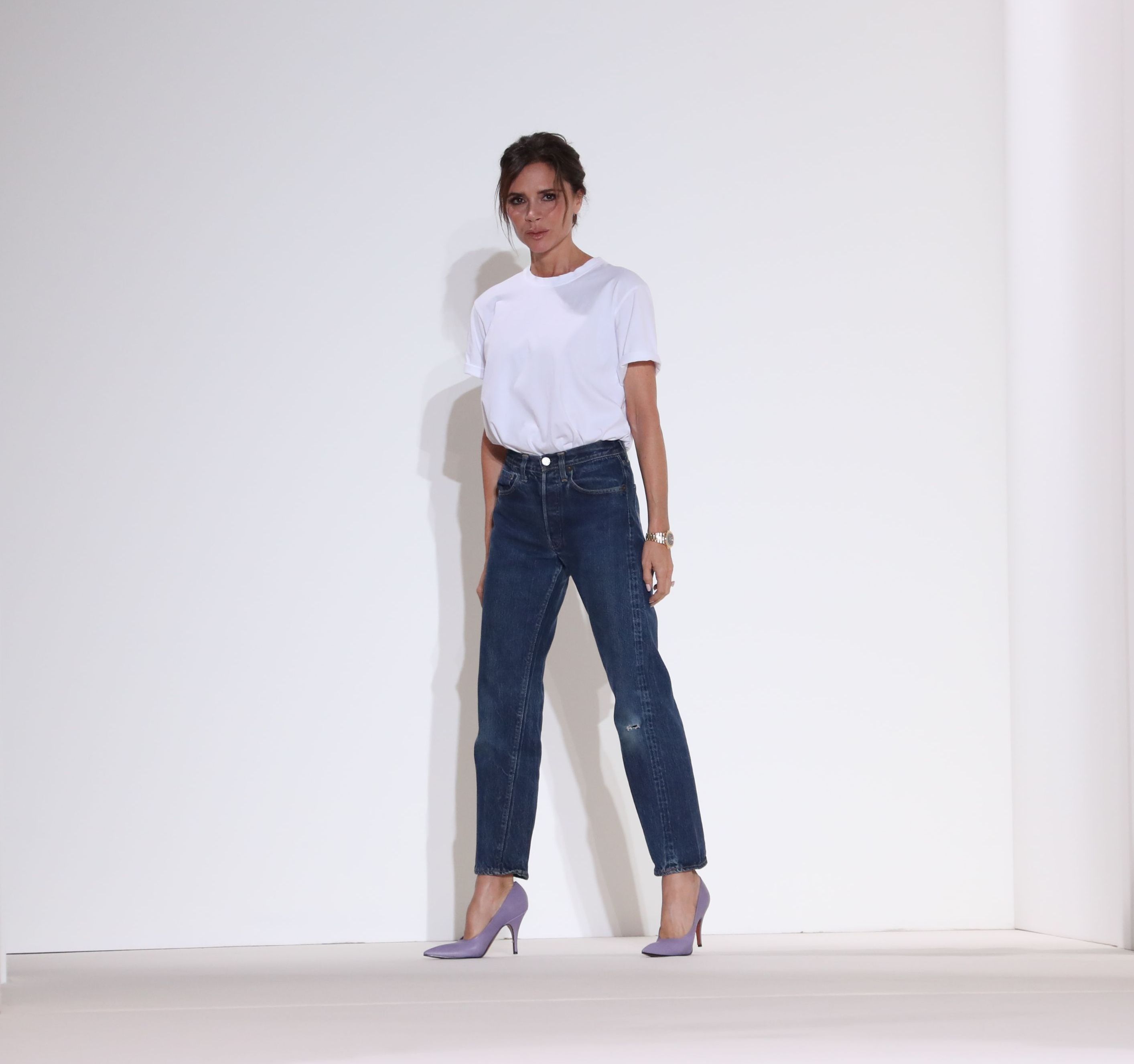 【関税込み】Victoria Beckham ジーンズ Julia High Waisted Straight Leg Jean in Haze Wash – Victoria