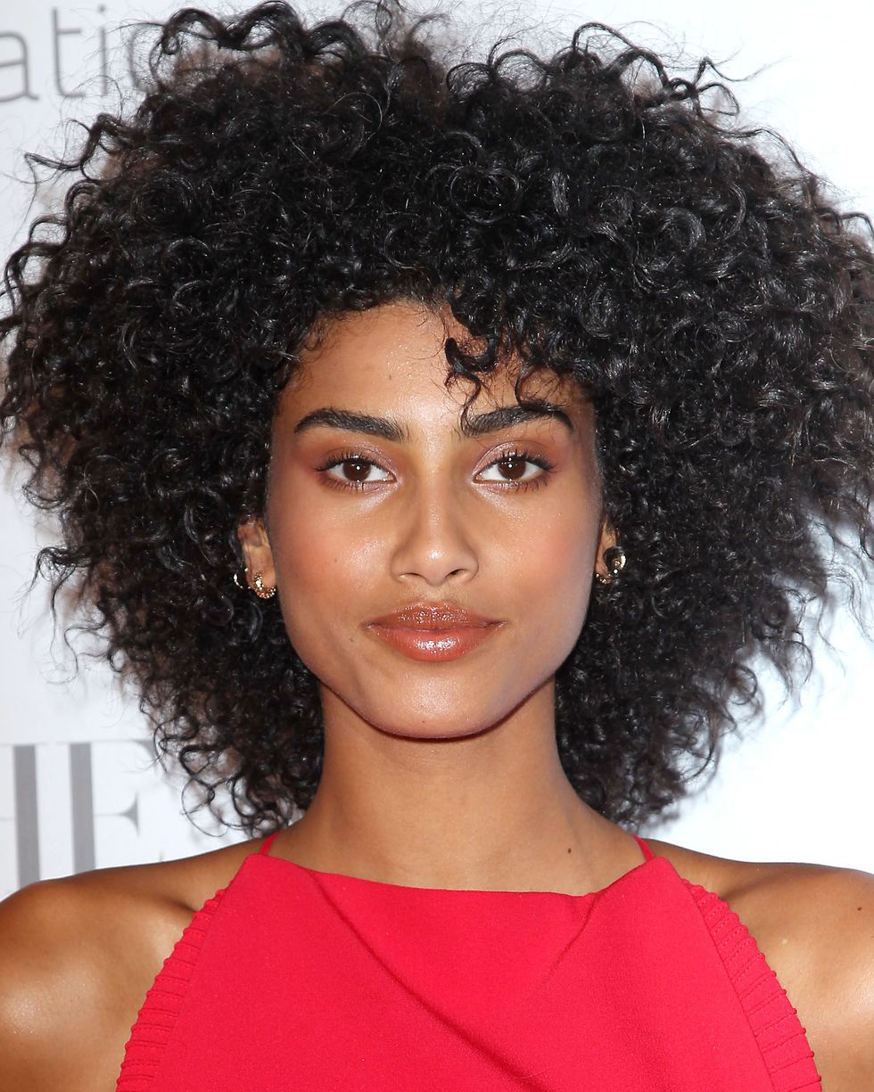 18 Best Haircuts for Curly Hair