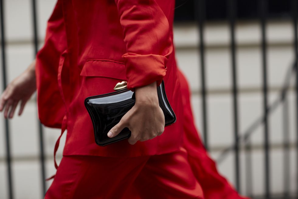 red blazer street style london fashion week ss18