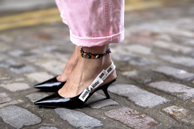Dior kitten  heels street style details london fashion week ss18