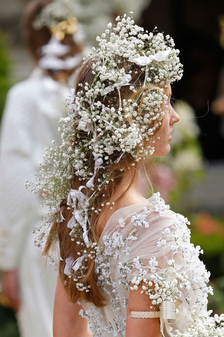 36 Romantic Spring Wedding Hairstyles That Inspire - Weddingomania