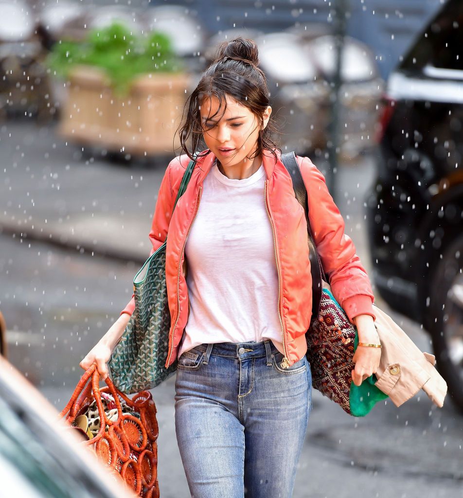 Selena Gomez spotted in New York on set | ELLE UK