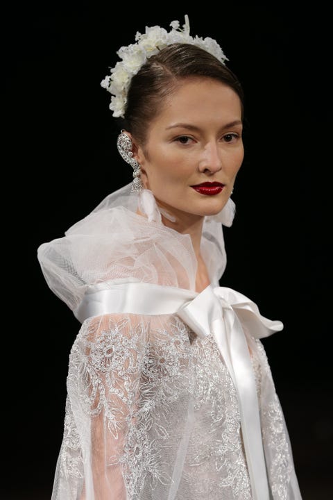 wedding dress trends - bridal fashion week 2018