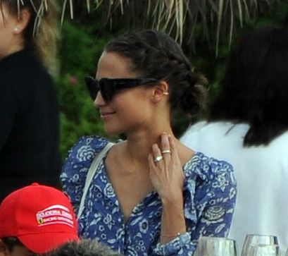 Alicia Vikander wears a wedding band after reported wedding with Michael Fassbender