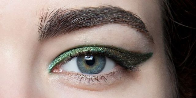 Eyebrow, Eye, Face, Green, Eyelash, Eye shadow, Organ, Skin, Close-up, Turquoise, 