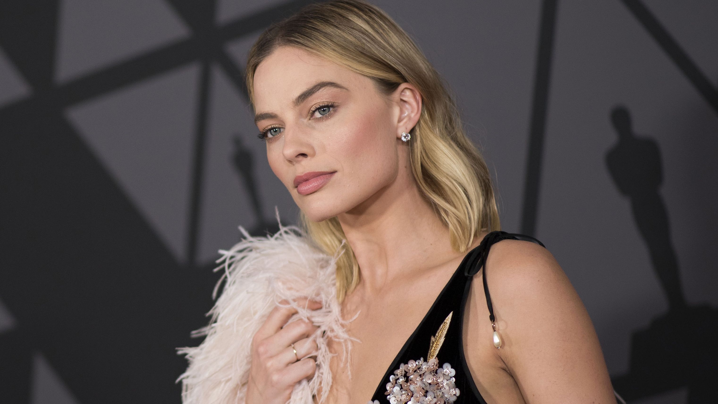 Margot Robbie's Barbie Missoma Necklace Is Still in Stock