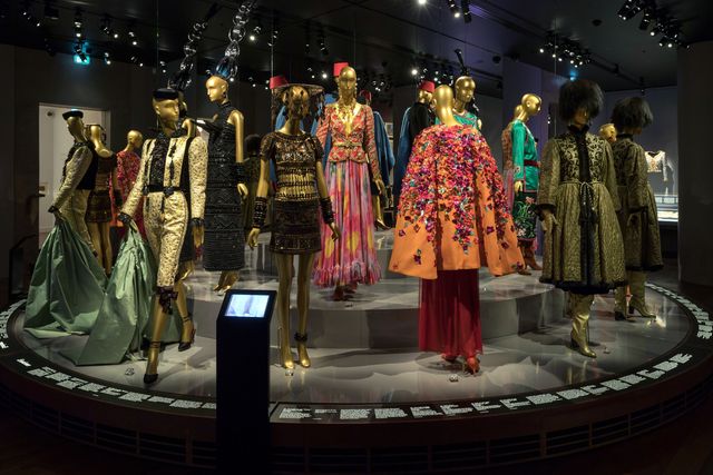 Fashion, Costume design, Display window, Dress, Fashion design, heater, Theatrical property, Performance, Display case, Boutique, 