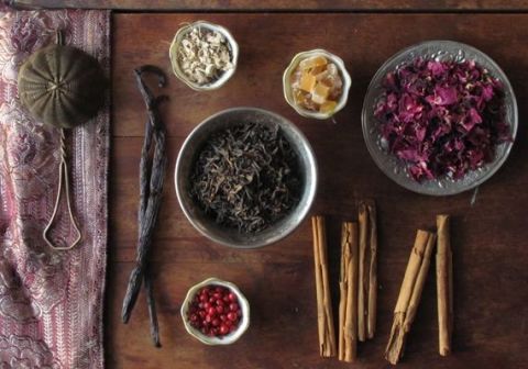 Superfood, Food, Cinnamon, Spice, Herb, Plant, Ingredient, Cuisine, Cinnamon stick, Mortar and pestle, 