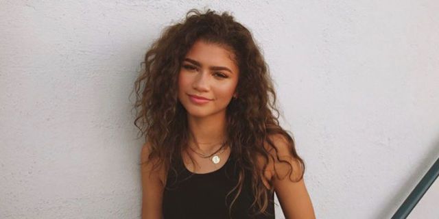Watch Zendaya Shows You Her Step By Step Routine For The Best Curly Hair Ever