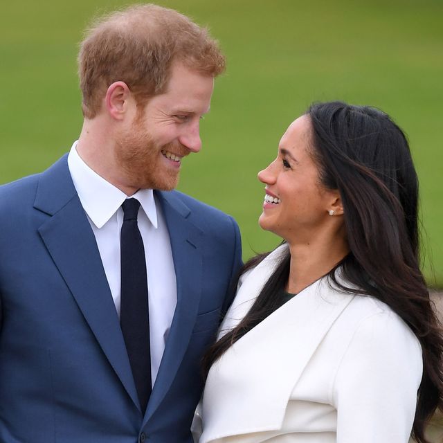 meghan markle and prince harry embracing each other