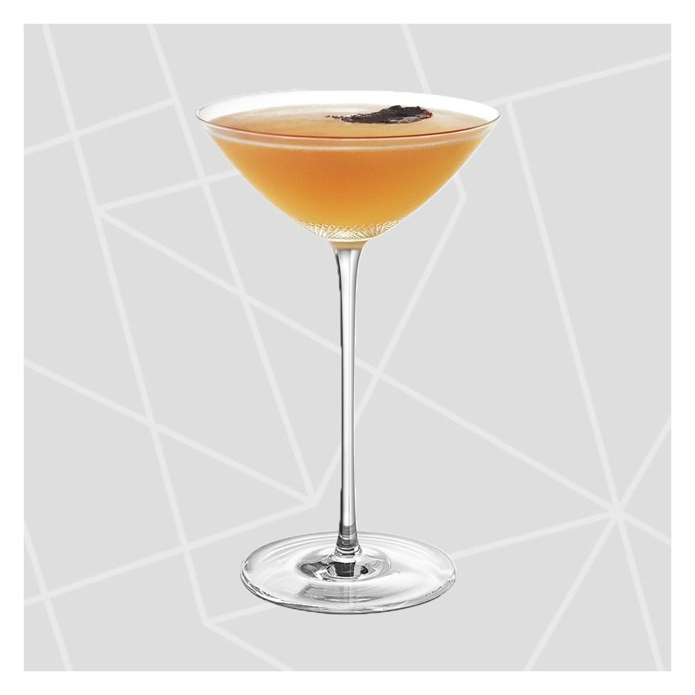 Drink, Martini glass, Classic cocktail, Alcoholic beverage, Cocktail, Distilled beverage, Liqueur, Aviation, Stemware, Bronx, 