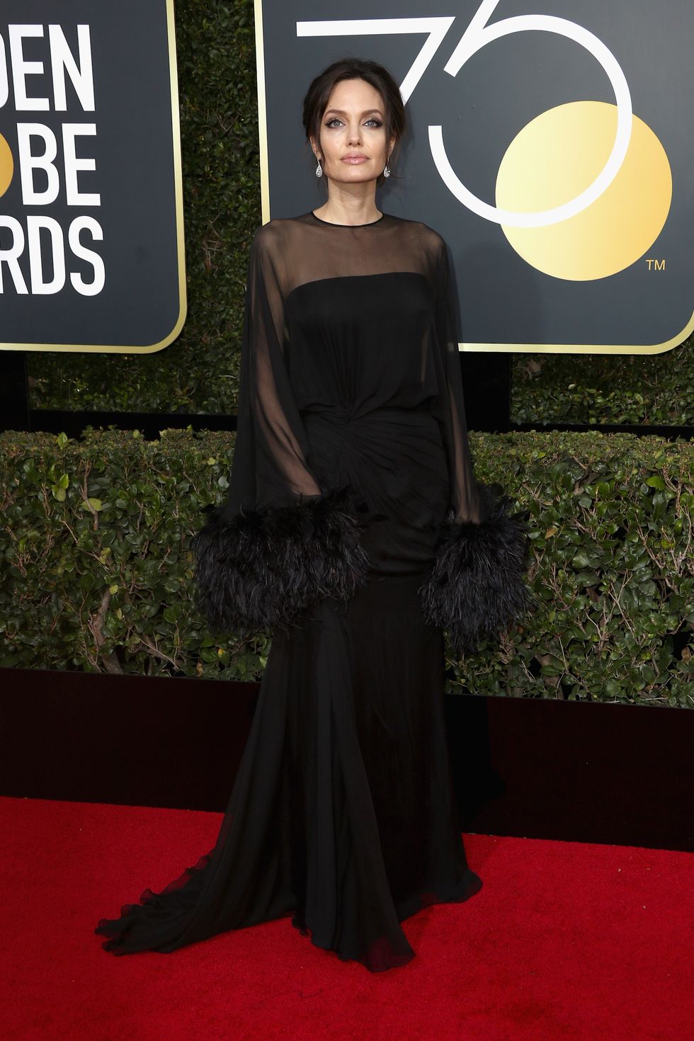 Angelina Jolie wore an Atelier Versace to the golden globes